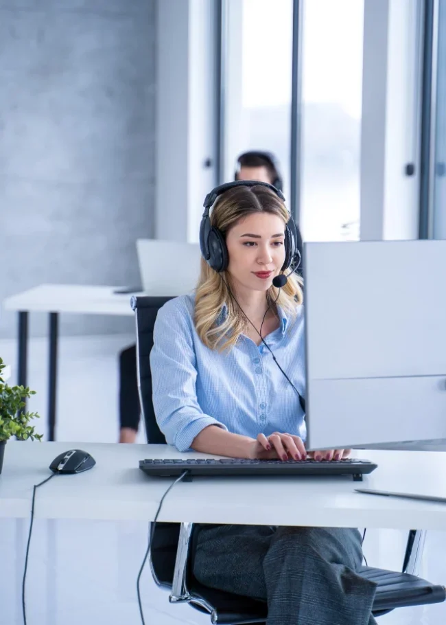 EON Solutions customer support representative for retail technology solutions in New Zealand